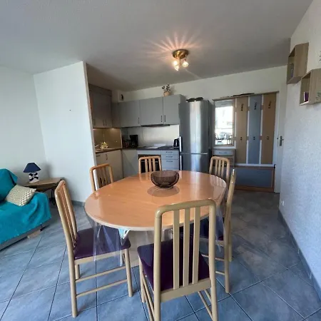 A 50m Avec Terrasse Et Jardin - Fr-1-361-14 Jullouville-les-Pins