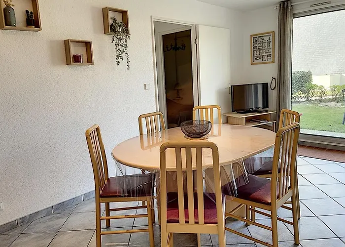 A 50m Avec Terrasse Et Jardin - Fr-1-361-14 Jullouville-les-Pins